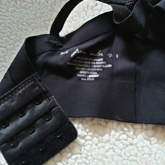 Urban Outfitters Lace Bra NWOT - Small - Picture 7 of 10